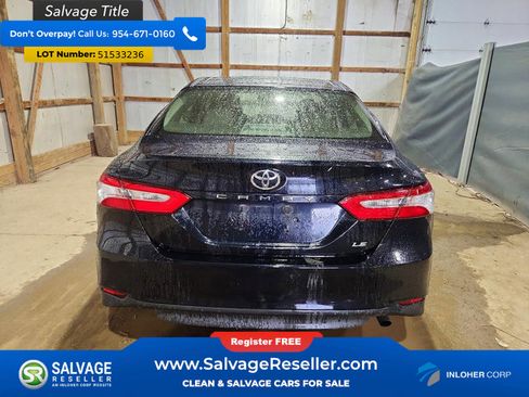 Used 2018 Toyota Camry LE w/ Moonroof Package FWD image 8
