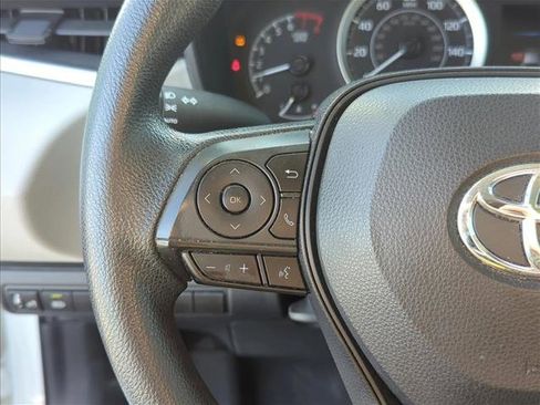 Used 2020 Toyota Corolla LE image 14