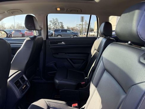 Used 2019 Volkswagen Atlas SE image 18