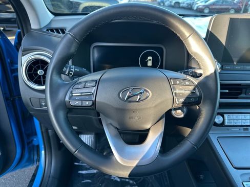 Used 2022 Hyundai Kona SEL w/ Convenience Package image 18