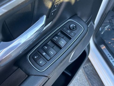 Used 2021 RAM 1500 Laramie image 13