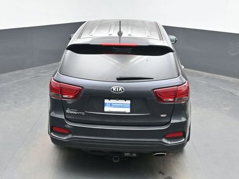 Used 2019 Kia Sorento LX image 37