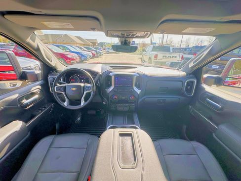 Used 2021 Chevrolet Silverado 1500 LTZ w/ LTZ Premium Package image 4