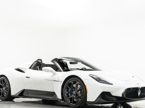 Used 2023 Maserati MC20 Spyder RWD image 47