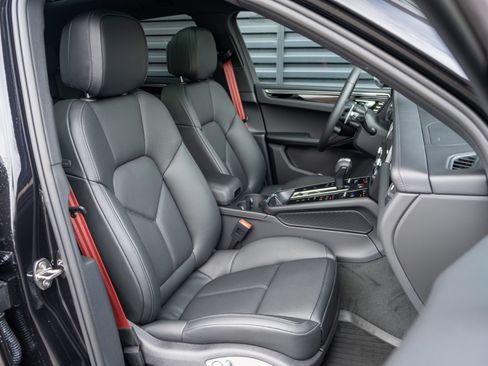 New 2026 Porsche Macan S AWD/4WD image 37