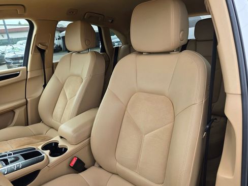 Used 2015 Porsche Macan S image 13