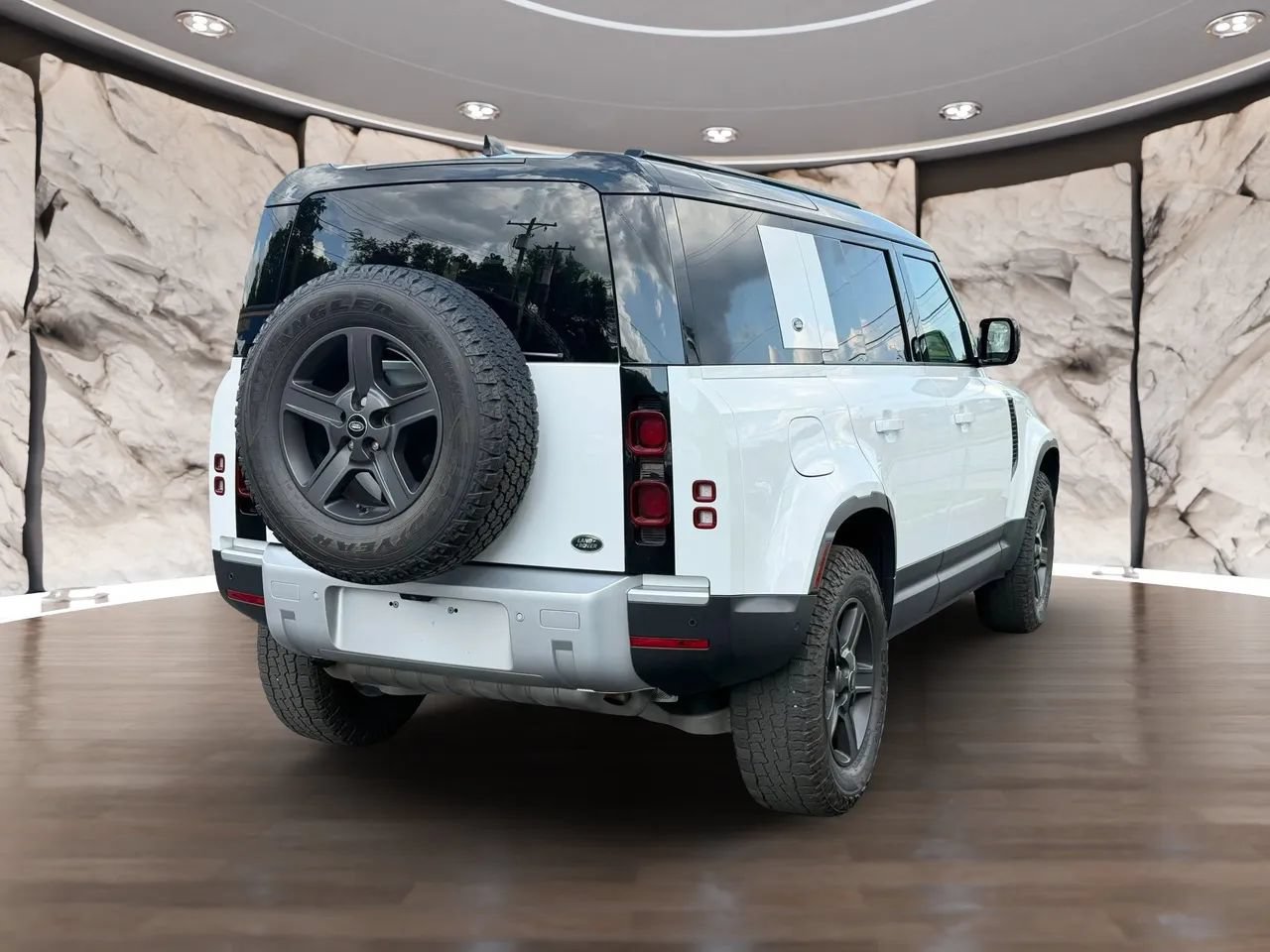 Used 2022 Land Rover Defender 110 AWD/4WD image 7