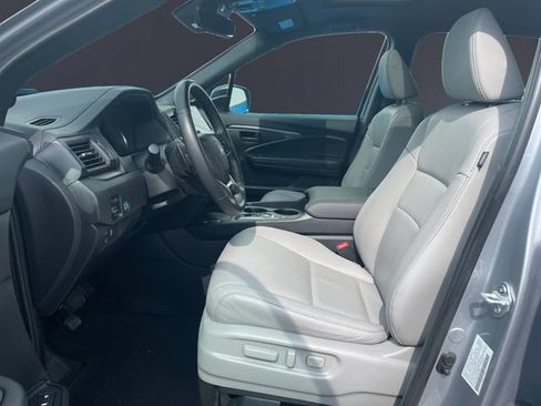 Used 2024 Honda Passport EX-L image 9