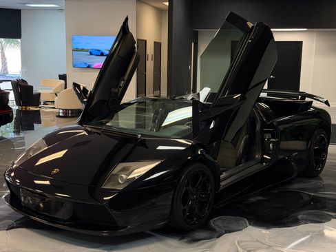 Used 2006 Lamborghini Murcielago Roadster AWD/4WD image 27