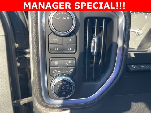 Certified 2022 GMC Sierra 2500 Denali w/ Denali Black Diamond Edition image 29