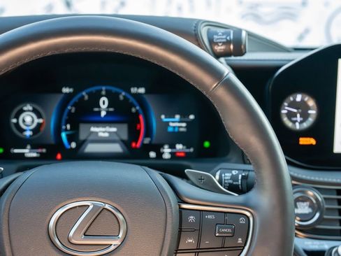 Used 2024 Lexus LS 500 500 Base image 25