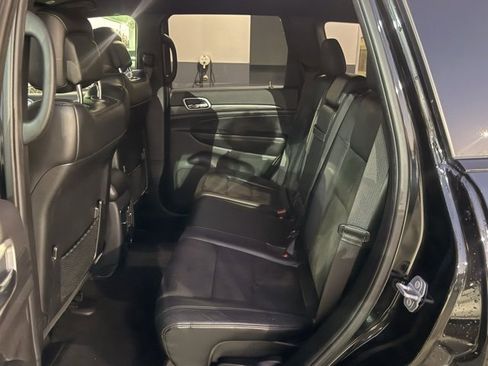 Used 2020 Jeep Grand Cherokee Altitude image 14