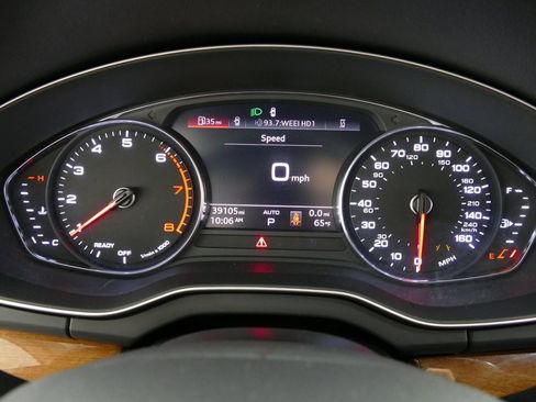 Used 2022 Audi Q5 2.0T Premium w/ Convenience Package image 15