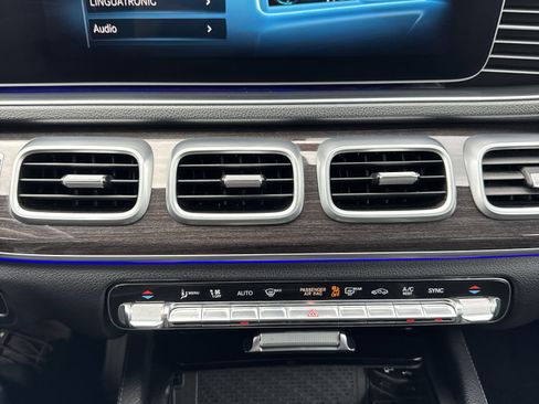 Used 2020 Mercedes-Benz GLE 350 4MATIC image 32