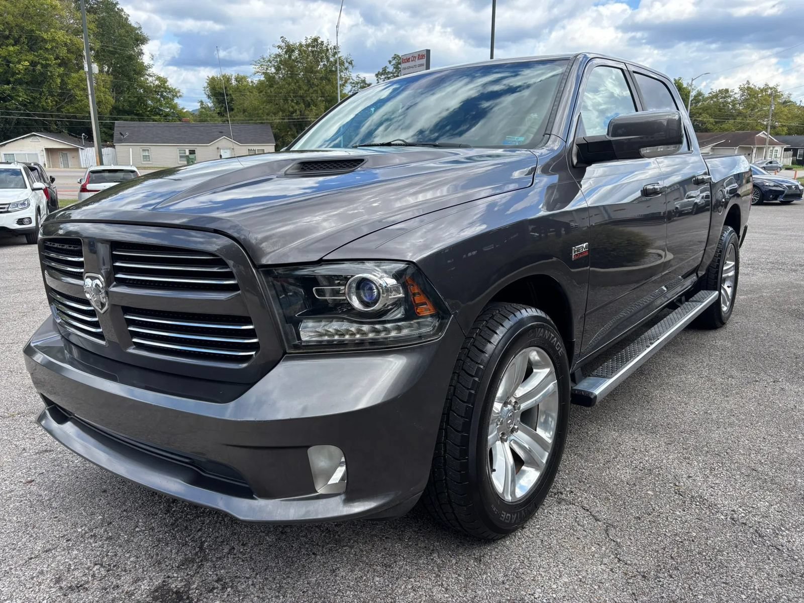 Used 2015 RAM 1500 Sport w/ Remote Start & Security Group RWD image 7