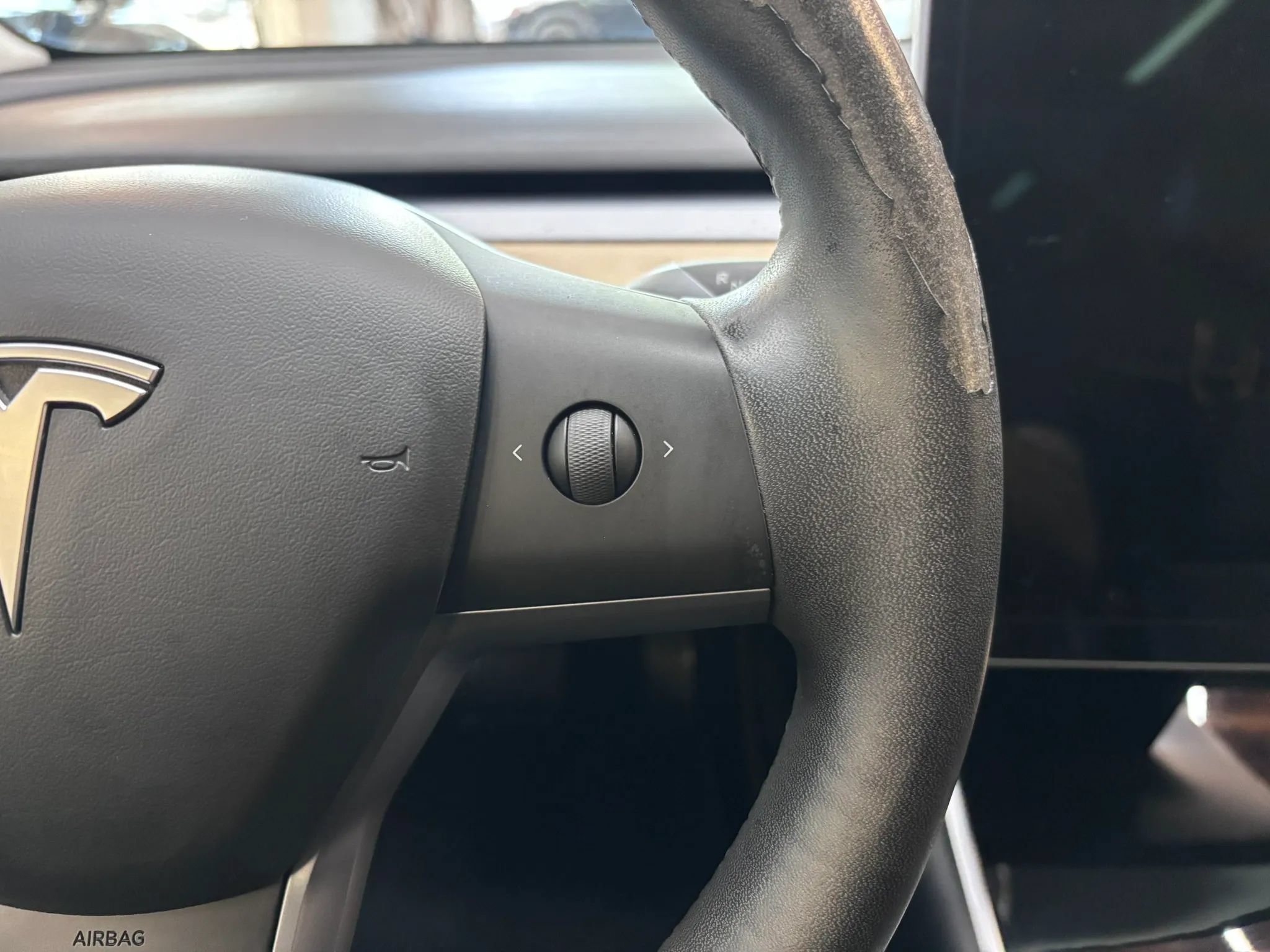 Used 2020 Tesla Model 3 Standard Range Plus RWD image 14