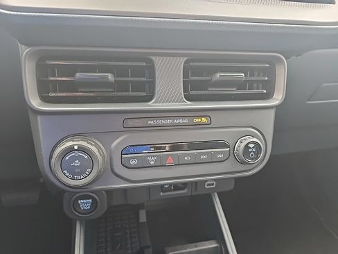 Used 2025 Ford Maverick Lariat w/ Black Appearance Package AWD/4WD image 22