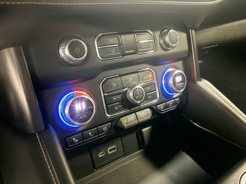 Used 2021 GMC Yukon AT4 w/ AT4 Premium Plus Package image 16