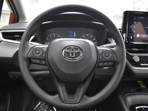 Certified 2025 Toyota Corolla LE w/ LE Premium Package FWD image 9