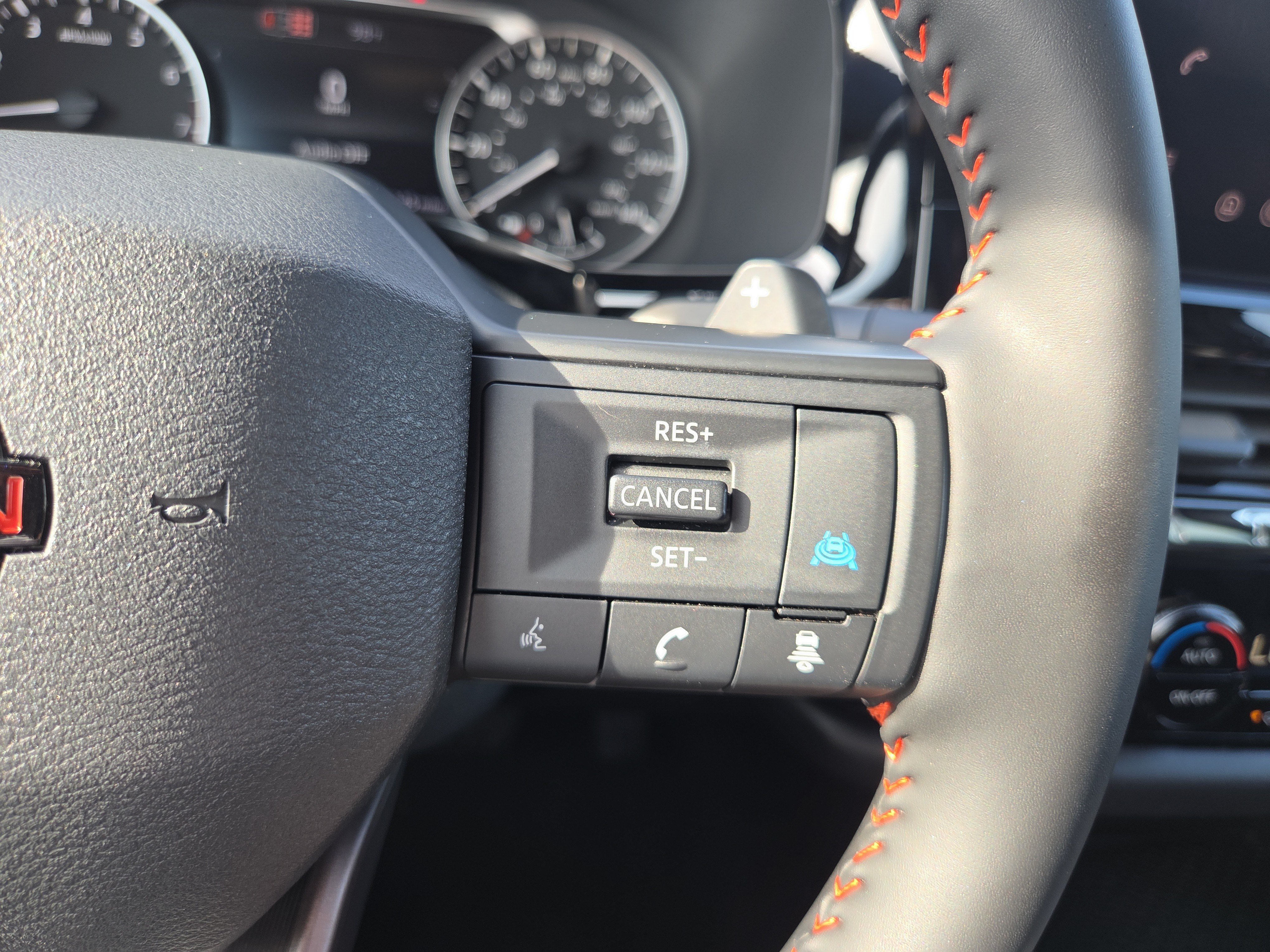 Used 2026 Nissan Pathfinder Rock Creek AWD/4WD image 13