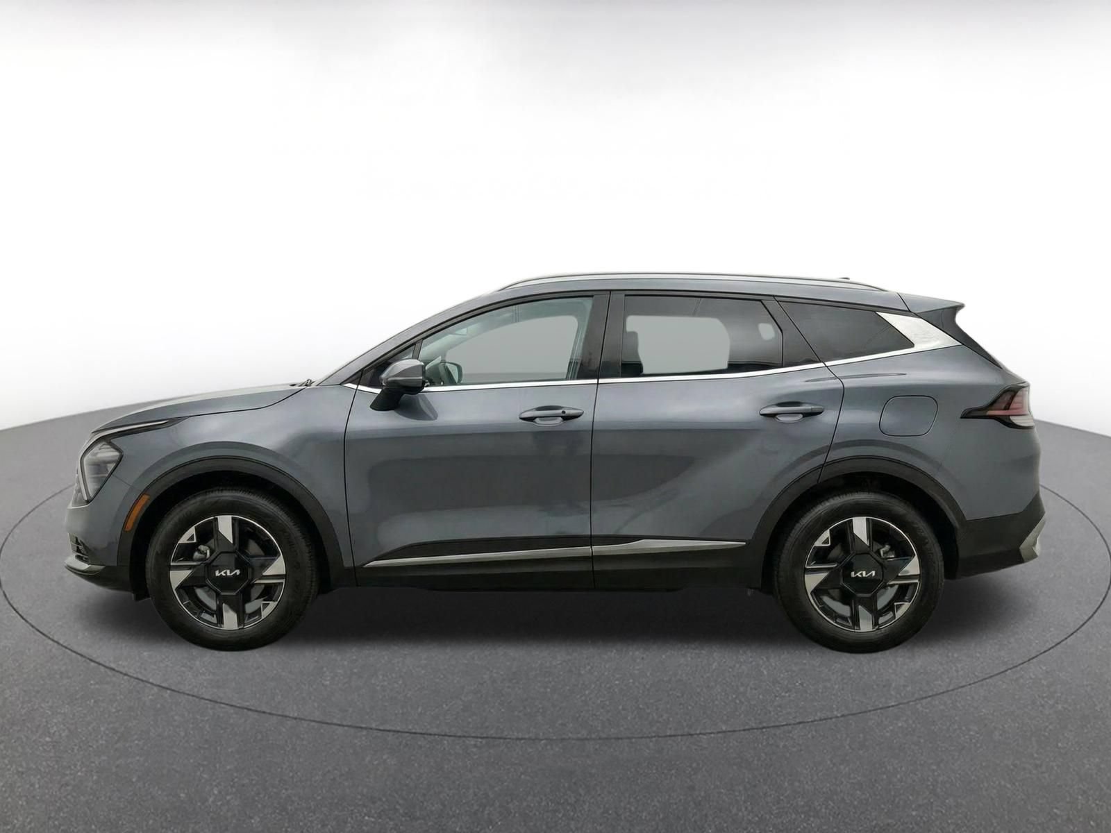 Used 2026 Kia Sportage LX FWD image 4