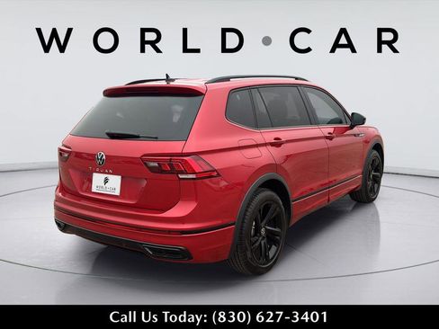 Used 2024 Volkswagen Tiguan SE R-Line w/ MDO Package, Three-Row FWD image 17