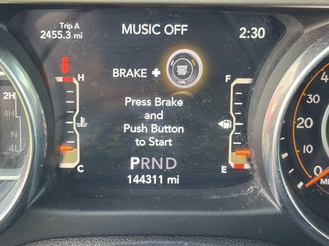 Used 2019 Jeep Wrangler Unlimited Sahara AWD/4WD image 14