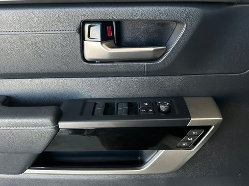 Certified 2026 Toyota Tundra Limited AWD/4WD image 10