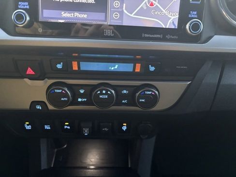 Used 2023 Toyota Tacoma Limited image 15