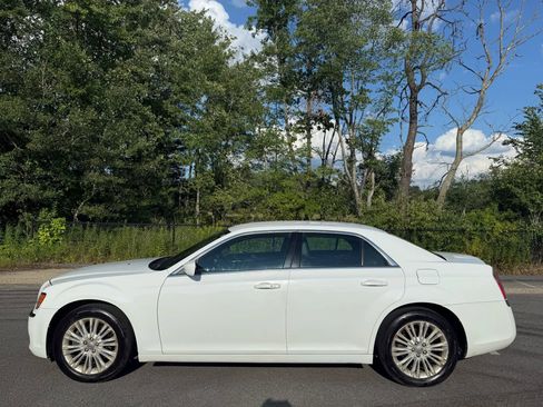 Used 2014 Chrysler 300 300 Sedan 4D w/ Driver Convenience Group image 5