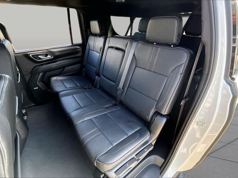 Used 2024 Chevrolet Suburban RST w/ Luxury Package AWD/4WD image 19