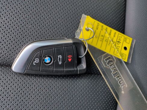 Used 2024 BMW i4 eDrive35 w/ Premium Package RWD image 33