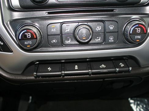 Used 2016 GMC Sierra 1500 SLT w/ Suspension Package, Off-Road image 15