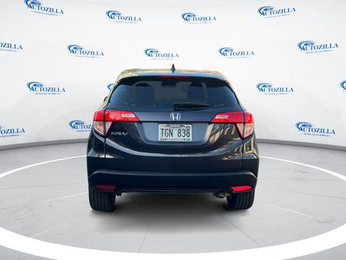 Used 2017 Honda HR-V LX image 4