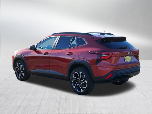 Used 2024 Chevrolet Trax RS w/ Driver Confidence Package image 5