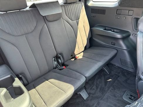 Used 2025 Hyundai Palisade Calligraphy AWD/4WD image 11