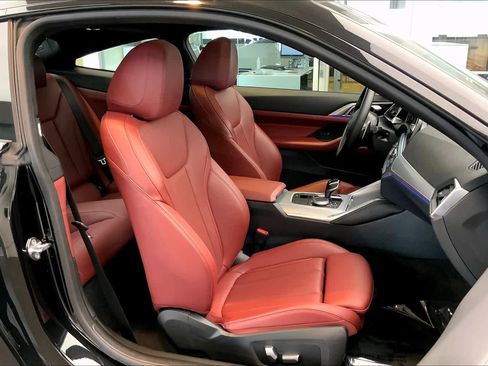 Used 2022 BMW 430i Coupe w/ M Sport Package image 8