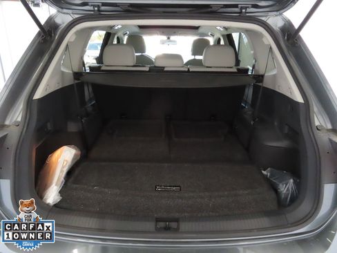 Used 2019 Volkswagen Tiguan SE image 25