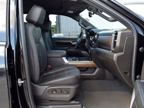 Used 2024 Chevrolet Silverado 2500 High Country w/ Midnight Edition AWD/4WD image 21