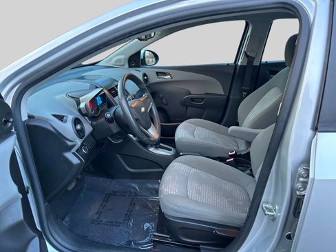 Used 2012 Chevrolet Sonic LS image 9