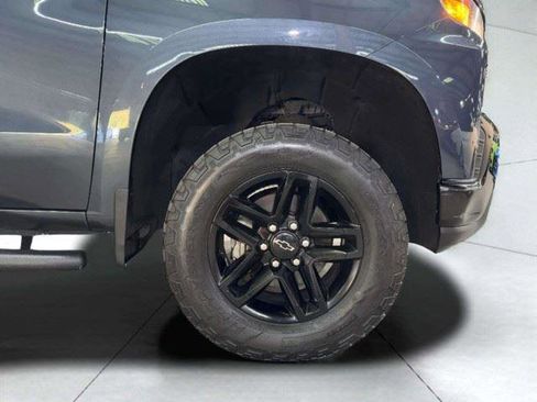 Used 2021 Chevrolet Silverado 1500 Custom Trail Boss w/ LPO, Dark Essentials Package AWD/4WD image 62