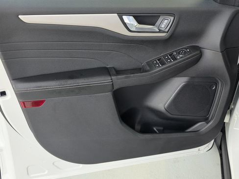 Used 2022 Ford Escape SEL FWD image 37