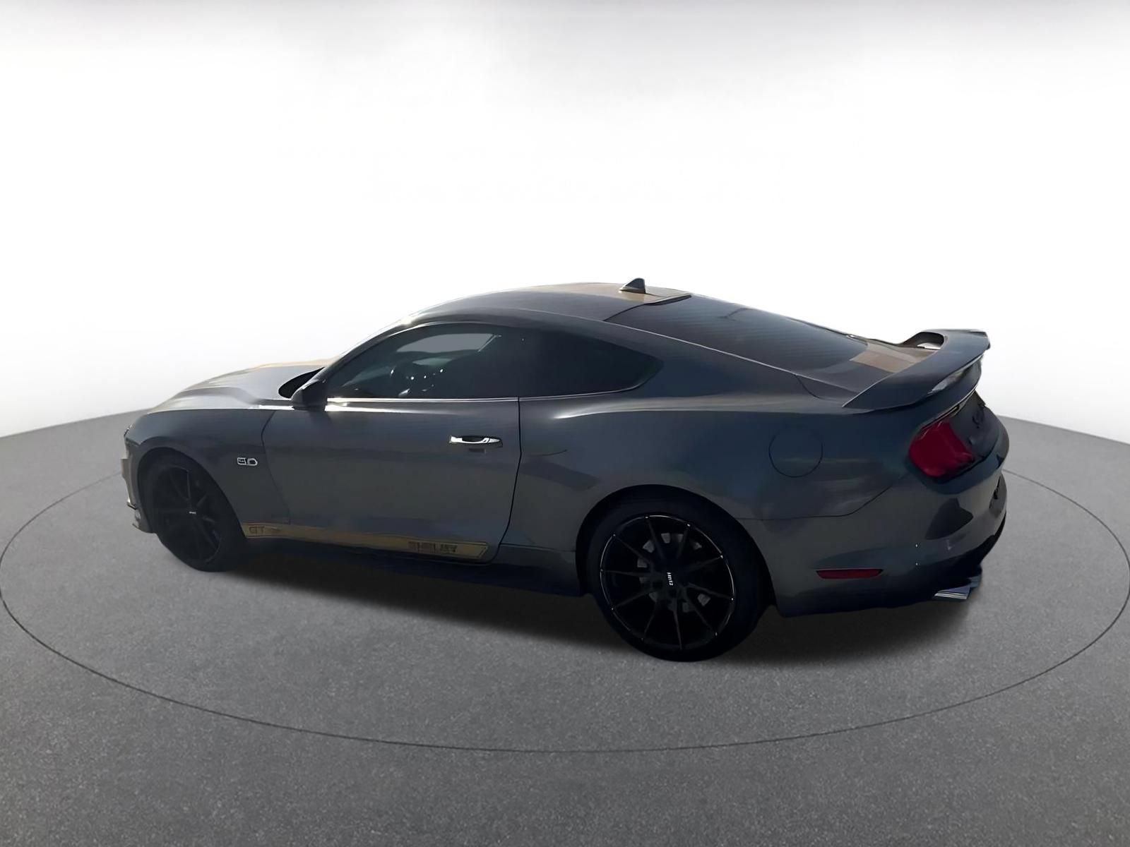 Used 2022 Ford Mustang GT Premium w/ GT Performance Package RWD image 9