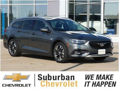Used 2018 Buick Regal Essence w/ Driver Confidence Package #1