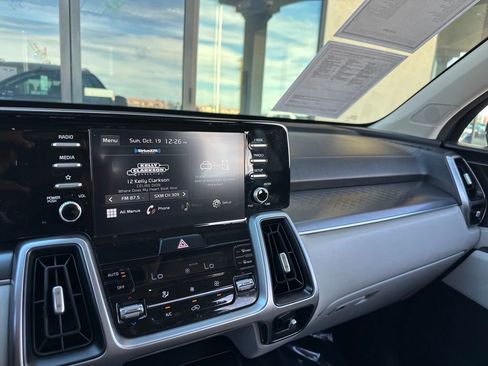Used 2021 Kia Sorento S w/ Panoramic Sunroof Package image 19