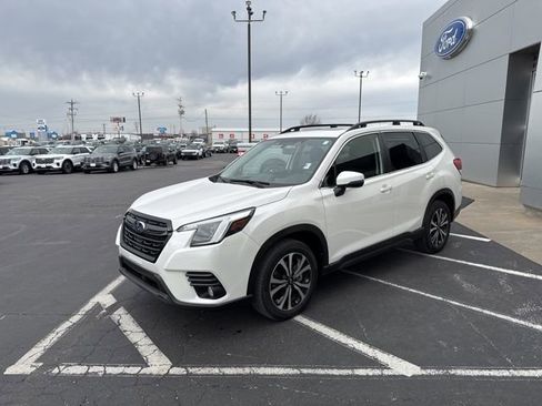Used 2023 Subaru Forester Limited image 2
