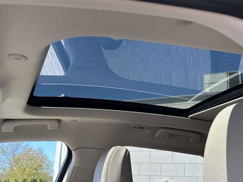 Used 2023 Lincoln Corsair AWD w/ Equipment Group 101A image 14