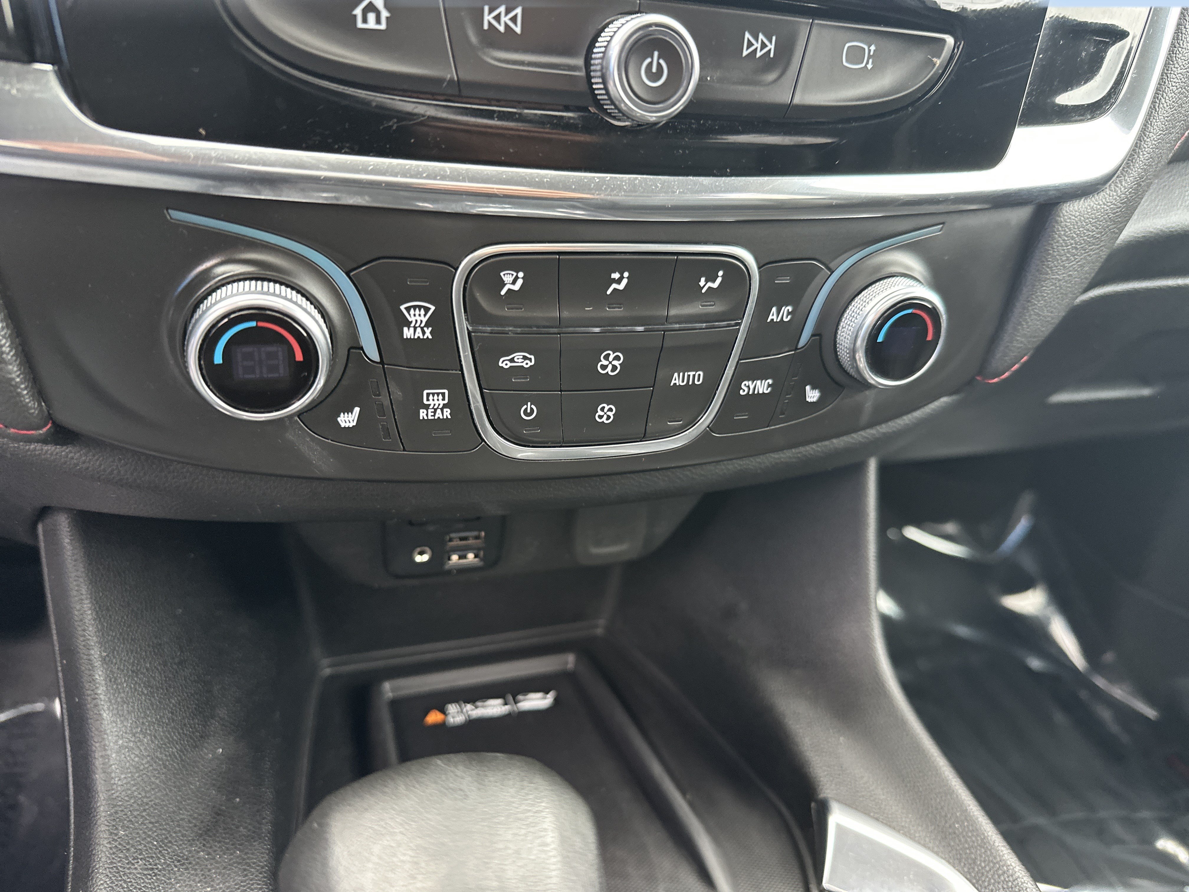Certified 2023 Chevrolet Traverse RS AWD/4WD image 17