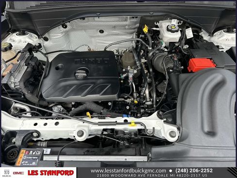Used 2025 Chevrolet TrailBlazer LT FWD image 12