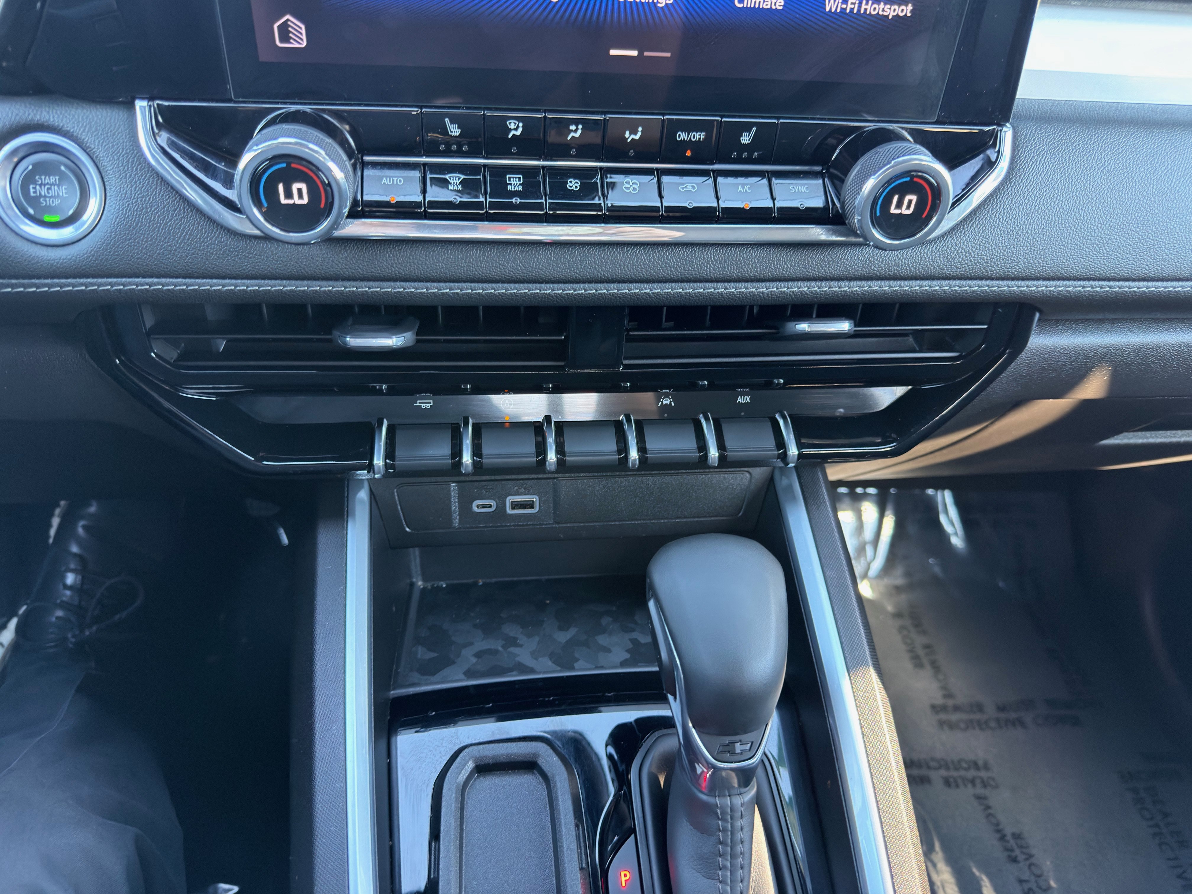 Used 2026 Chevrolet Colorado LT RWD image 36